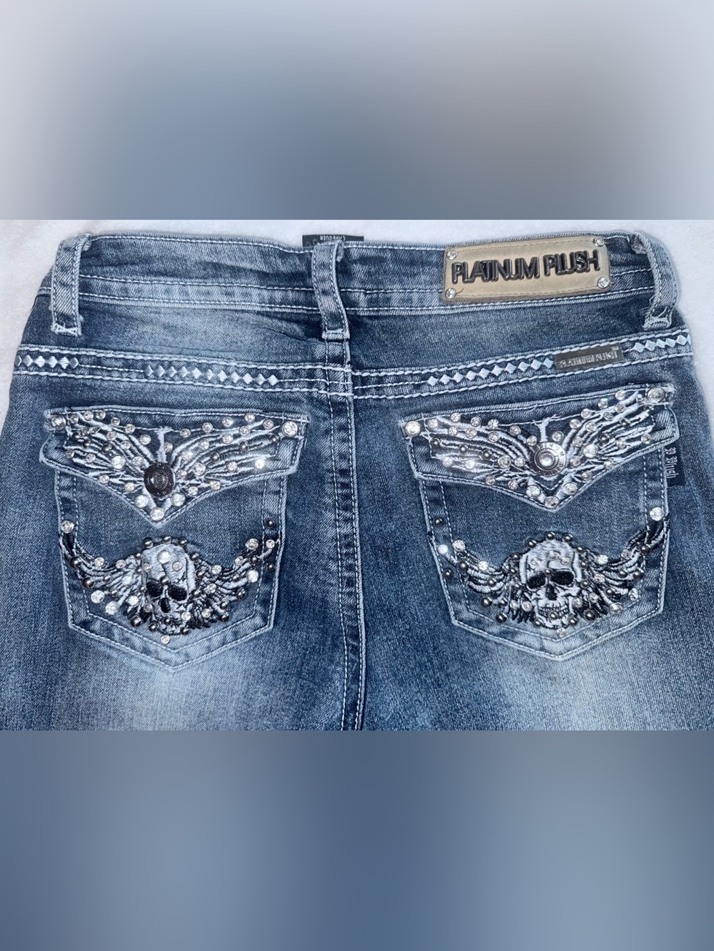 Platinum Plush Women’s Bootcut Jeans Size 5 Bling Rhinestone Skull Wing Pockets